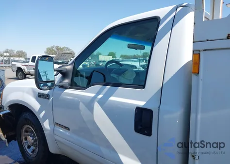 2001 Ford F-250 Xl/Xlt из США, поврежденный, VIN 1FTNF20F71EC91153